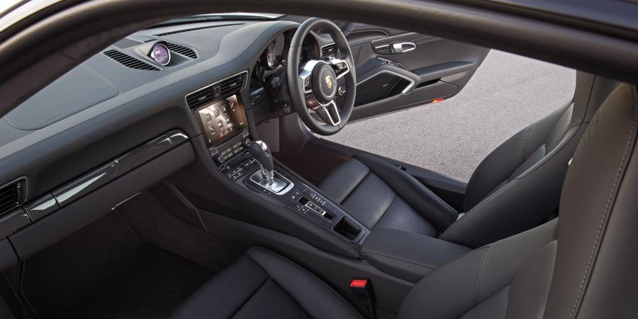  Porsche 911 Carrera S Coupe 2016 года  (AU) (фото 13 из 34)